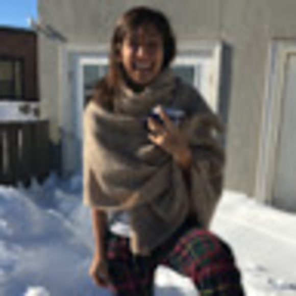 Meet your Posher, Ashley - Picture 1 of 1